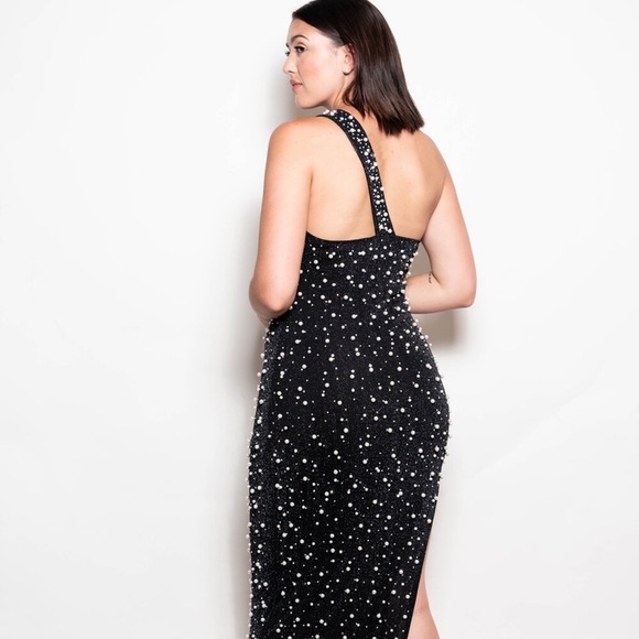 ‼️$200 today only‼️BNWT dress with slit - Picture 2 of 5